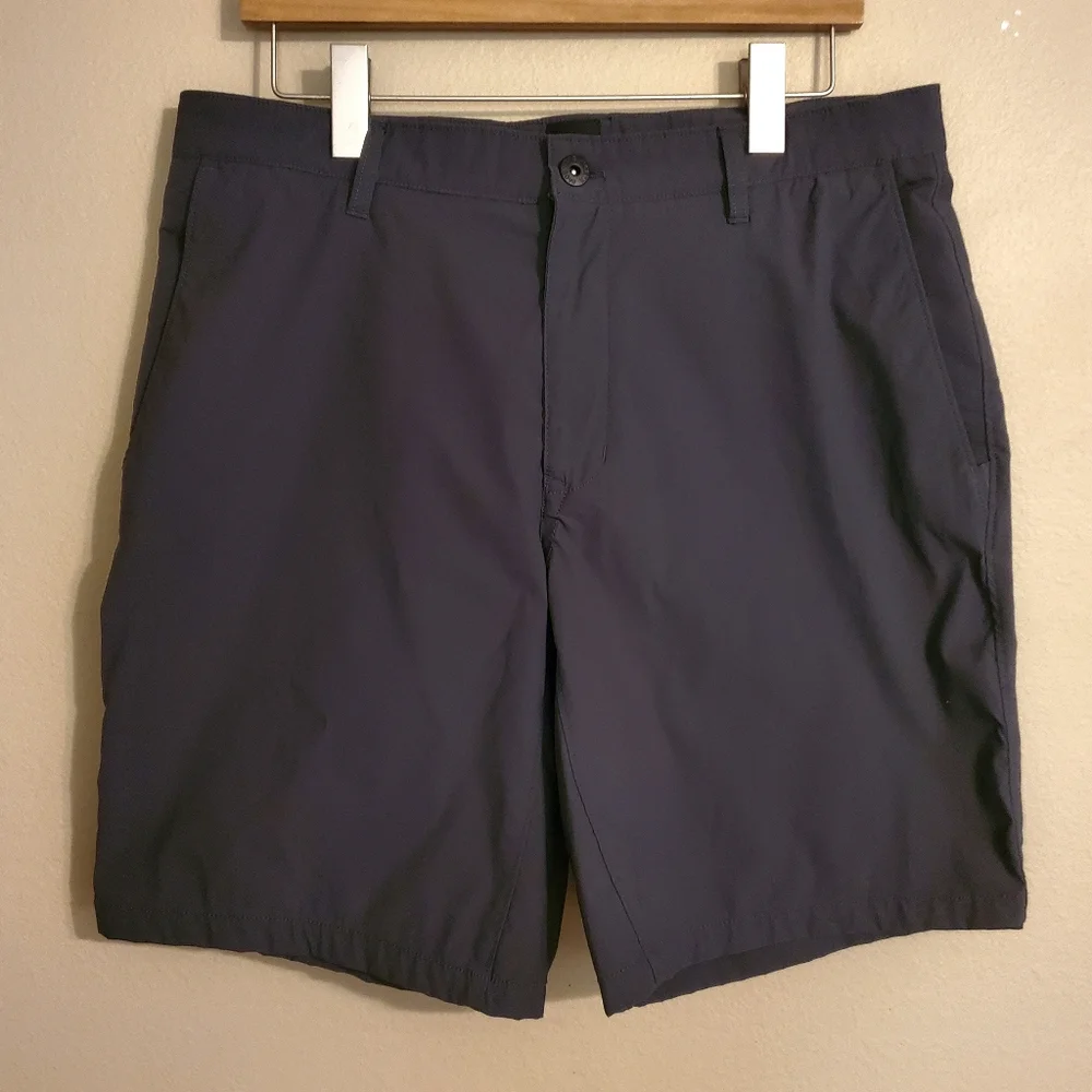 THE NORTH FACE Dark Gray‎ Nylon Gorpcore Performance Chino Shorts Men's Size 34